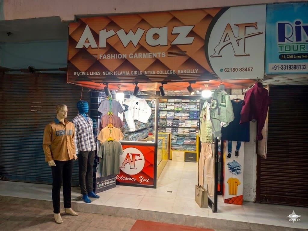 Exterior storefront of Arwaz Fashion Garments in Bareilly